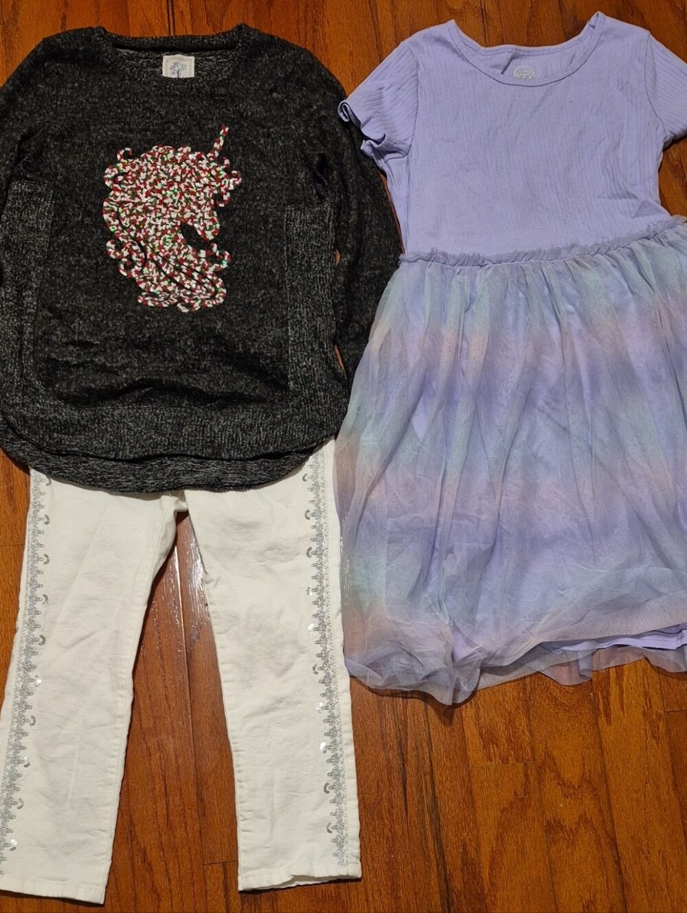 Jessica Simpson Black Unicorn Graphic Sweater with White Leggings